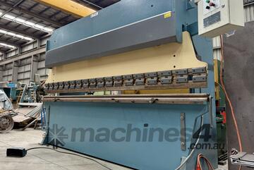 Epic Industries Epic press brake 80T