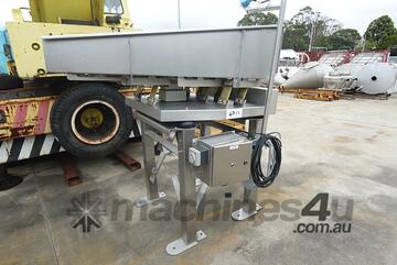 Vibratory Conveyor, 1400mm L x 1120mm W x 1450mm H