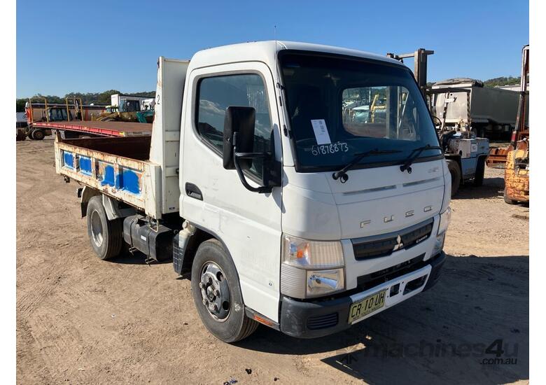 caption 2018 Mitsubishi Canter 7/800 Tipper