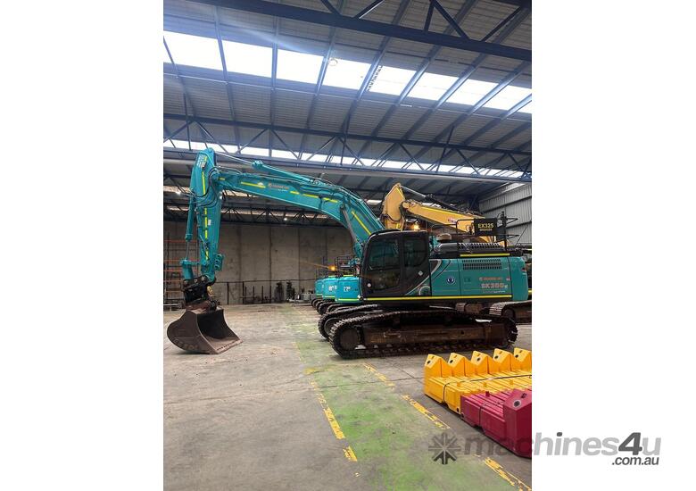 caption 2019 Kobelco SK300LC-10