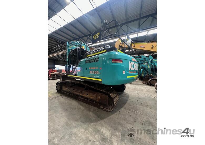 caption 2019 Kobelco SK300LC-10