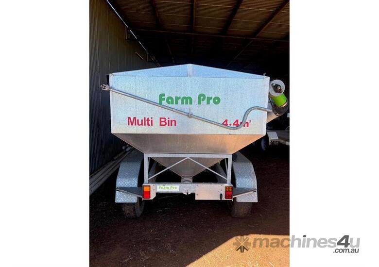 caption RW LOT 220 - 2016 FARM PRO MULTI BIN TRAILER