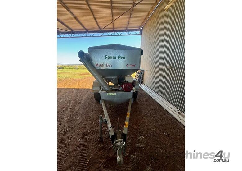 caption RW LOT 220 - 2016 FARM PRO MULTI BIN TRAILER