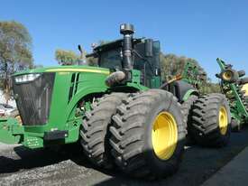 John Deere 9520R $WD Tractor - picture0' - Click to enlarge