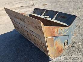 Oz 1750mm Hydraulic Tilting Mud Bucket to suit 20T Excavator, 450mm Centers, 330mm Ears, 80mm Pins  - picture0' - Click to enlarge