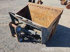 Oz 1750mm Hydraulic Tilting Mud Bucket to suit 20T Excavator, 450mm Centers, 330mm Ears, 80mm Pins  - picture2' - Click to enlarge