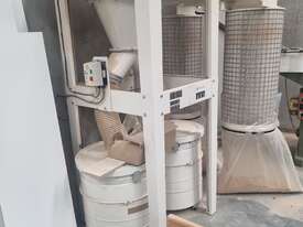 Major Woodworking Large Dust Extractor: Dual Bins, Fine Dust Bags & Metal Ducting for a Cleaner, Saf - picture0' - Click to enlarge