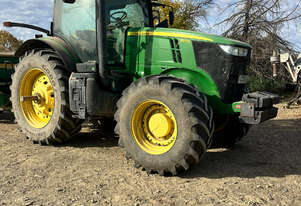 John Deere 7215R FWA/4WD Tractor