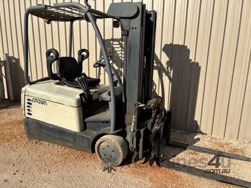 Crown Electric Forklift with Rotator