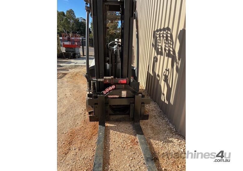 Crown Electric Forklift with Rotator