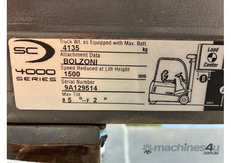 Crown Electric Forklift with Rotator