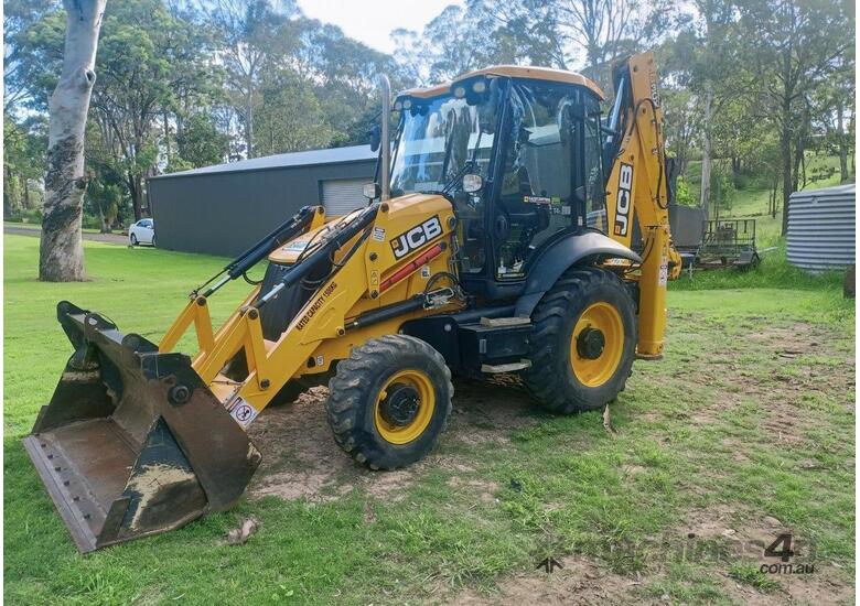 caption 2017 JCB 3CX ELITE ECO BACKHOE - CATERPILLAR TEREX CASE KUBOTA ASV