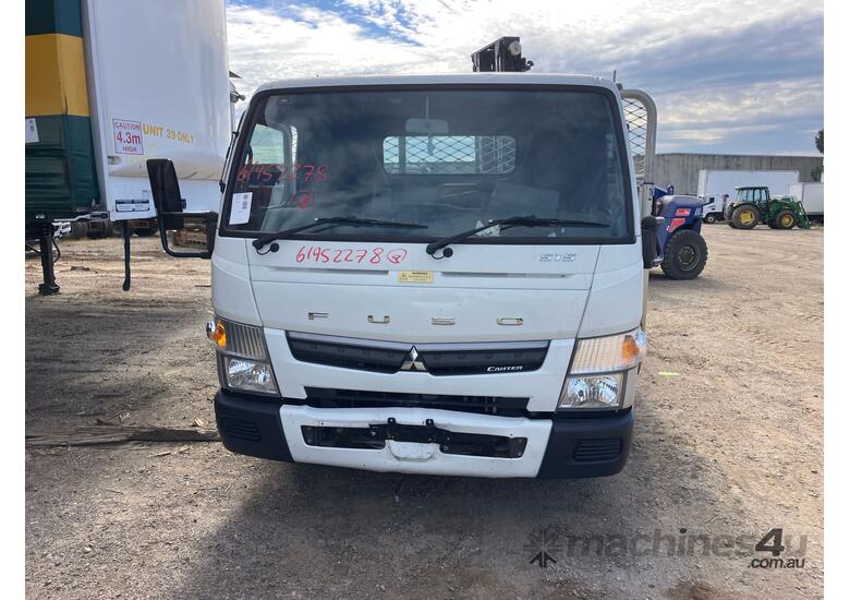 caption 2020 Mitsubishi Canter 515 Table Top