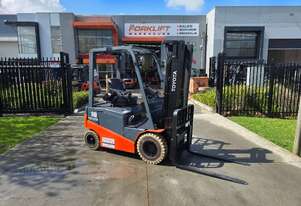 Toyota Forklift 1.8T Electric Container Mast - 2021 Battery (Unit#:U947)