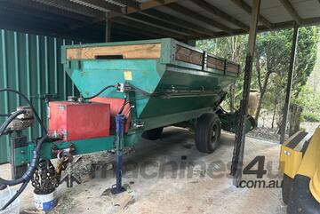 Sammut Spreader King 8000 with extras