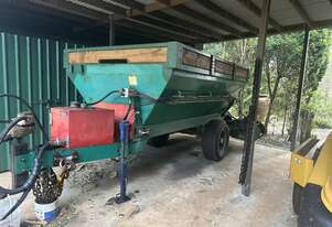 Sammut Spreader King 8000 with extras Sammut Spreader King 8000 with extras