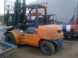 TOYOTA 3.5TON 4.5M LIFT HEIGHT, SIDE SHIFT DIESEL - picture1' - Click to enlarge