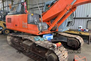 HITACHI ZX200 EXCAVATOR 8,113hrs HITACHI ZX200 EXCAVATOR 8,113hrs