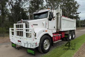 2007 Kenworth T404 SAR, Cummins ISX, 18sp manual