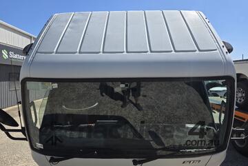 2015 Mitsubishi Canter Fuso 4x2 Tray Truck (Manual) (4.5T GVM) 2015 Mitsubishi Canter Fuso 4x2 Tray Truck (Manual) (4.5T GVM)