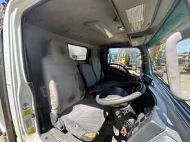 2011 Isuzu NH NPR 200  4x2 Tipper (Ex Council) - picture0' - Click to enlarge