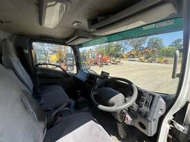2011 Isuzu NH NPR 200  4x2 Tipper (Ex Council) - picture0' - Click to enlarge