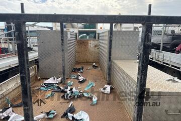 2016 Mitsubishi Fuso Canter 7/800 Crew Cab Table Top