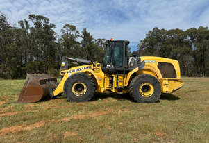 CASE 1121F Loader/Tool Carrier Loader