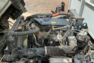 2016 Isuzu NQR 87-190 Service Body / Crane Truck 2016 Isuzu NQR 87-190 Service Body / Crane Truck