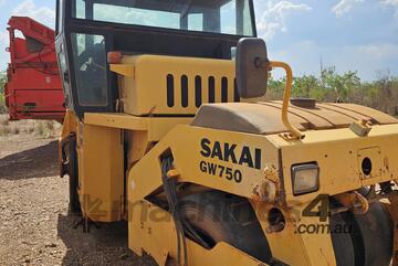 Sakai Multi-Tyre Roller Ready to Work