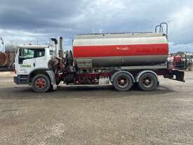 1999 International ACCO 2350G Tanker - picture1' - Click to enlarge