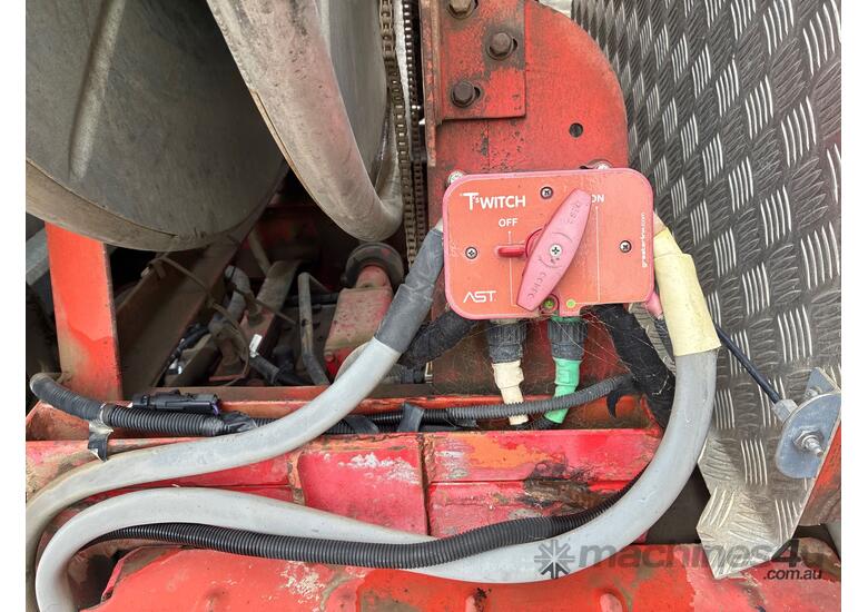 1999 International ACCO 2350G Tanker