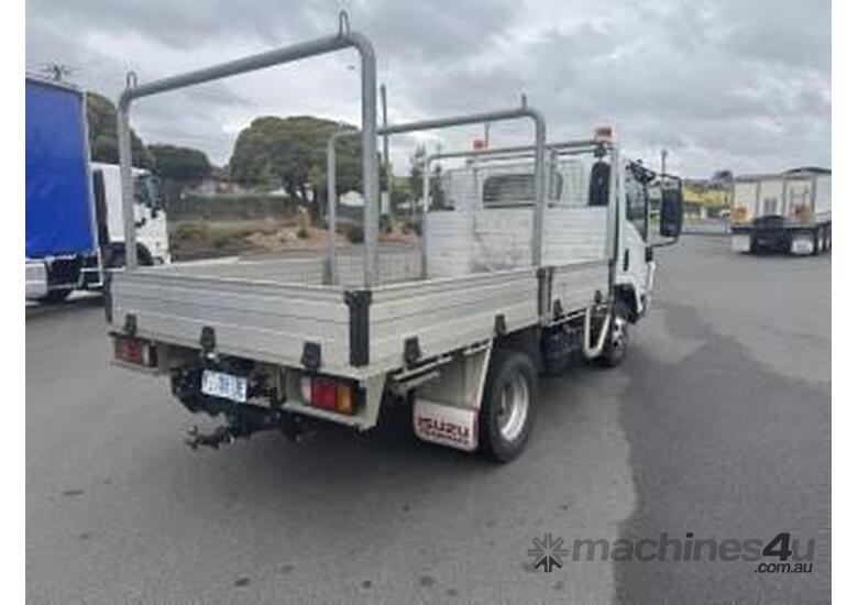 2017 Isuzu Npr 45 155