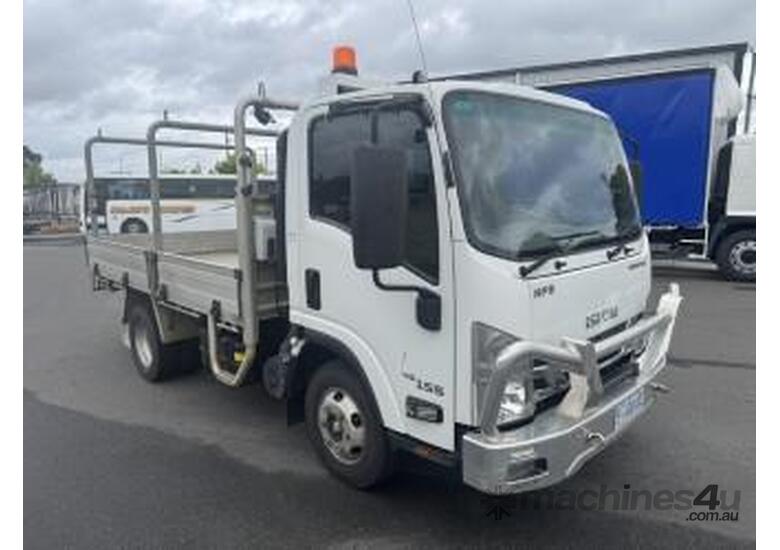 2017 Isuzu Npr 45 155