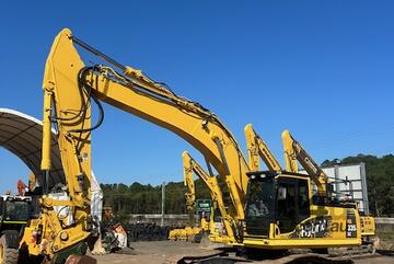 Komatsu Hybrid HB335-1 Excavator