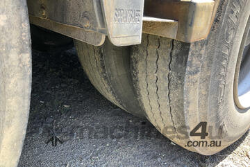 1997 Freighter ST3 Tri Axle Flat Top Trailer