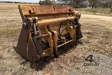4 in 1 Loader Bucket