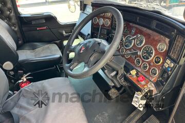 Kenworth 2011   T409SAR Tipper