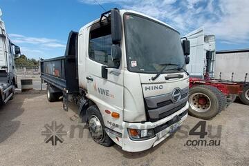 Hino   500 FE 1426 Leaf