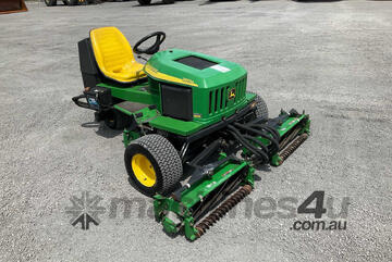 John Deere 2653A Ride On Mower (Gang)