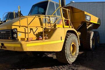 Caterpillar 2008   740