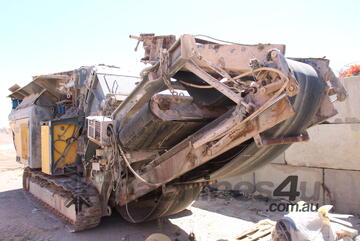 2011 RUBBLE MASTER RM80GO MOBILE TRACKED IMPACT CRUSHER