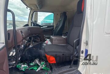 2023 Hino 700 Series Curtainsider