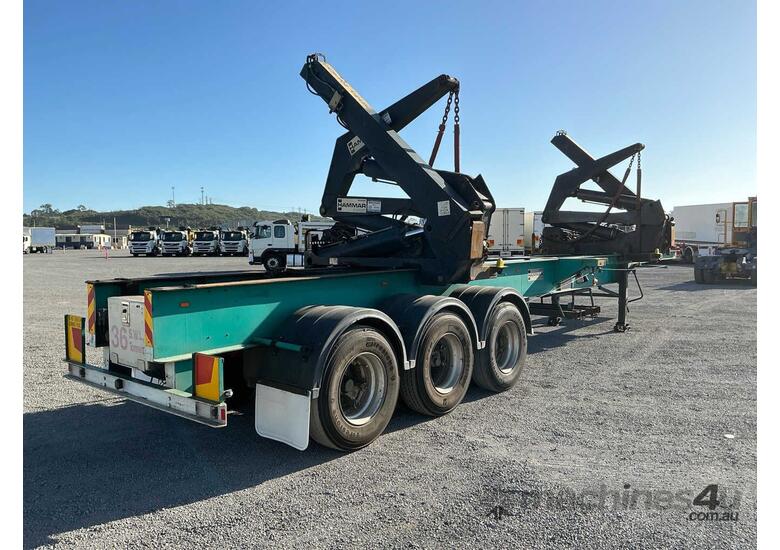 2003 Hammar Tri Axle Side Loading Skel Trailer