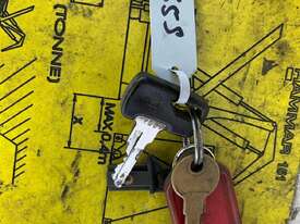 2003 Hammar Tri Axle Side Loading Skel Trailer - picture0' - Click to enlarge