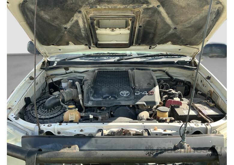 2011 Toyota Hilux SR Diesel