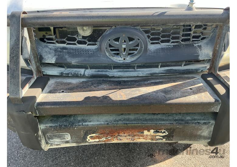 2011 Toyota Hilux SR Diesel