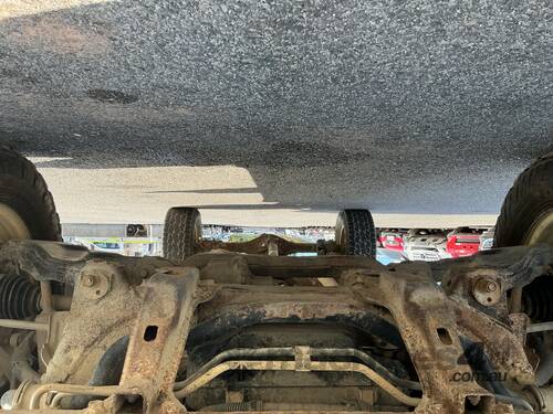 2011 Toyota Hilux SR Diesel