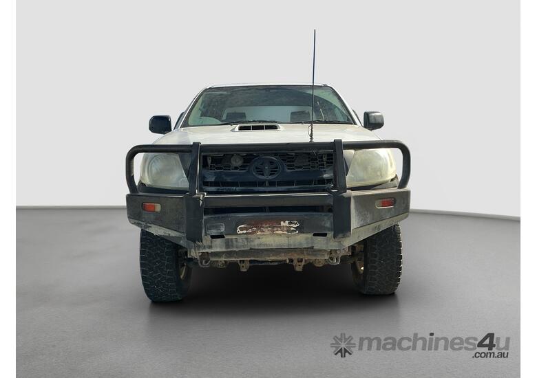 2011 Toyota Hilux SR Diesel