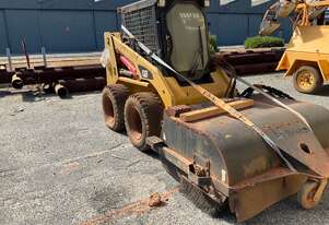 Caterpillar Wheeled Skid Steer